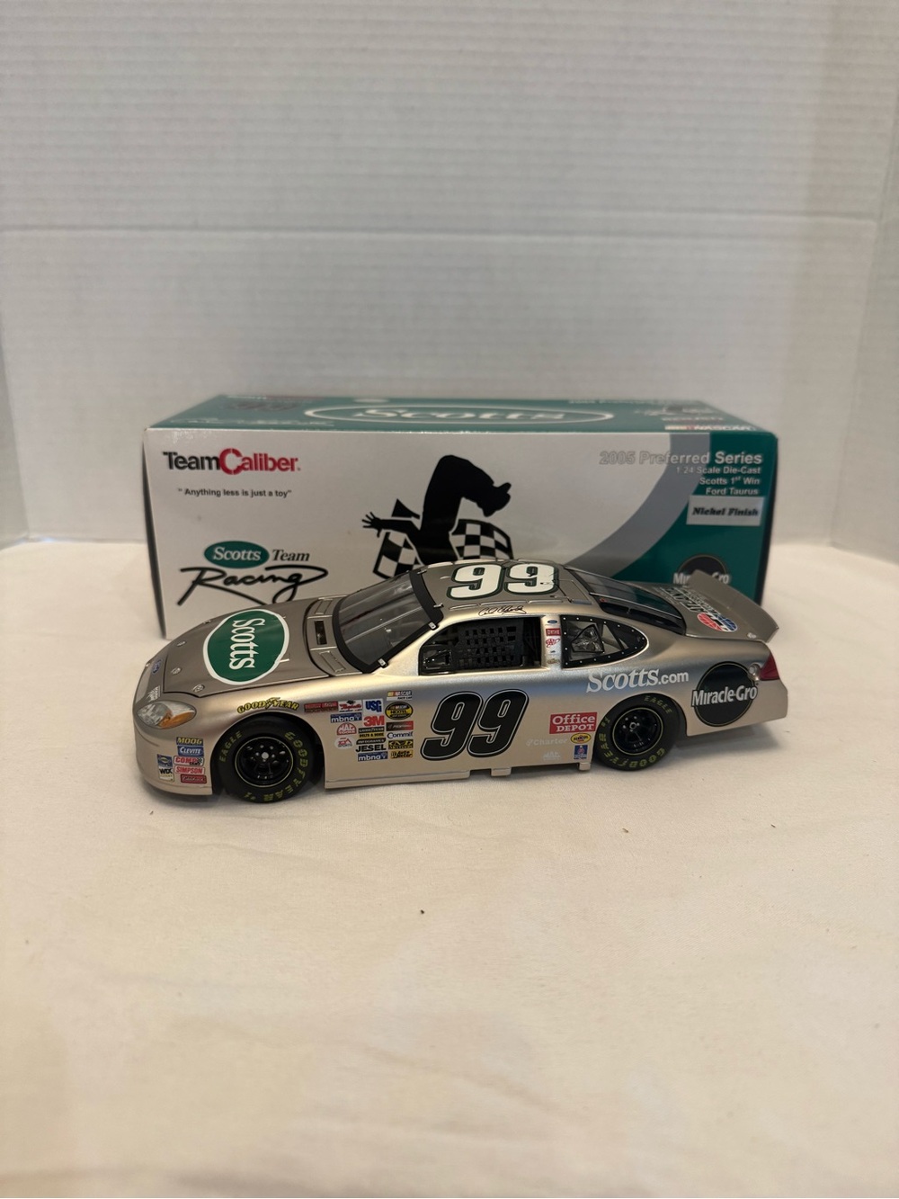 2005 Carl Edwards #99 Scott's 1st Win CUSTOM Raced Version 1:24 NASCAR